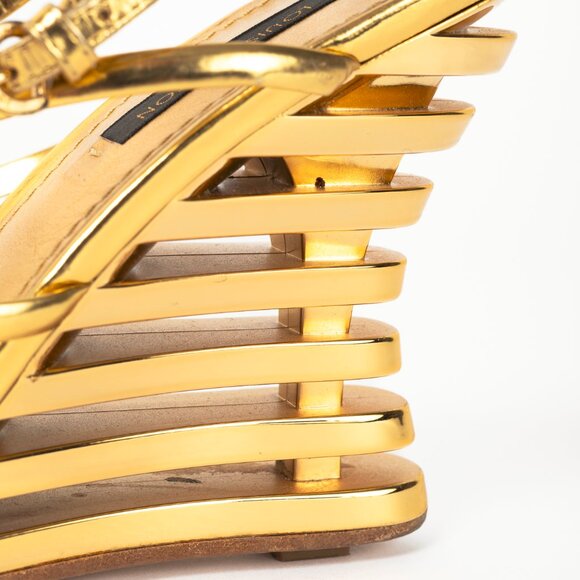 Louis Vuitton Lime Wedge Gold Leather Stepped-Heel Sandals - Picture 9 of 11